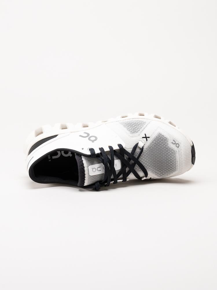 On - Cloud X 3 - Vita löparskor i textil