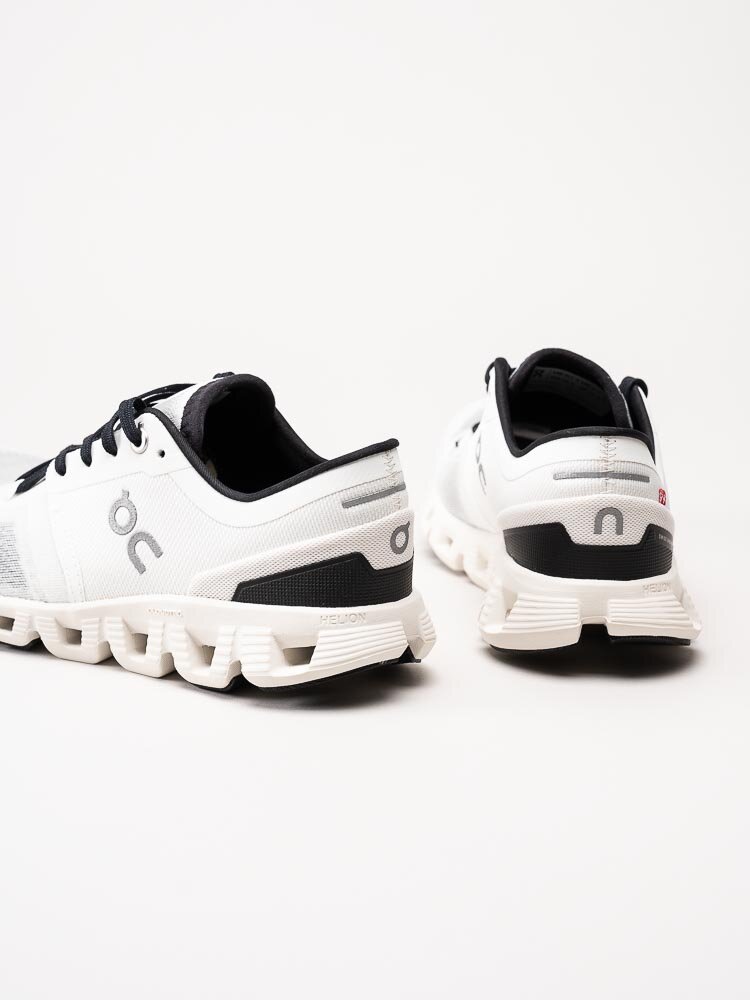 On - Cloud X 3 - Vita löparskor i textil
