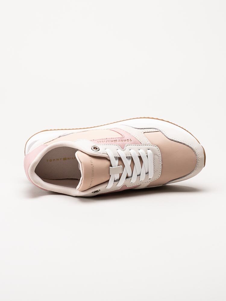 Tommy Hilfiger - Essential TH Runner - Beige sneakers med rosa detaljer