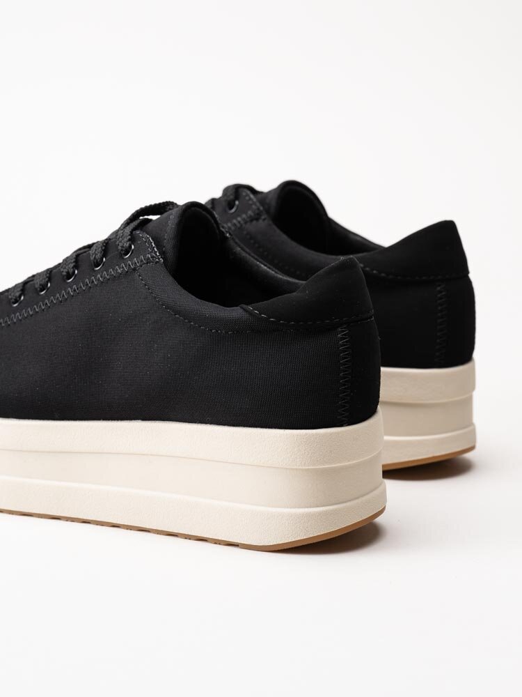 Vagabond - Casey - Svarta sneakers med vit platåsula