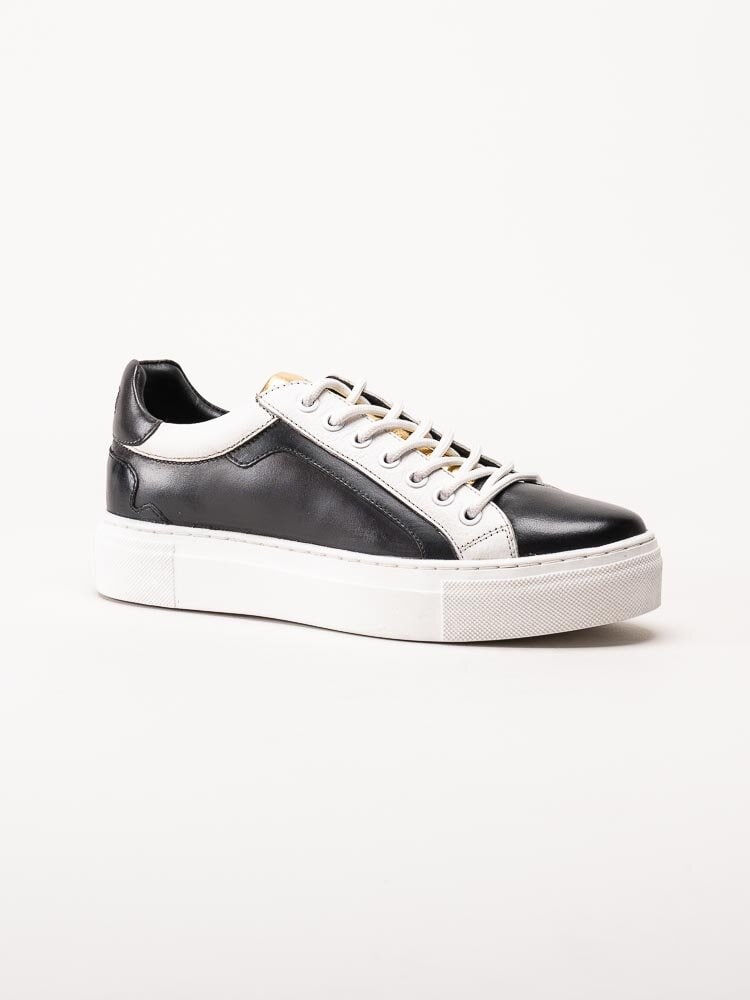 Copenhagen Shoes - Give It Up - Svart vita sneakers i skinn med guldmetallic detalj