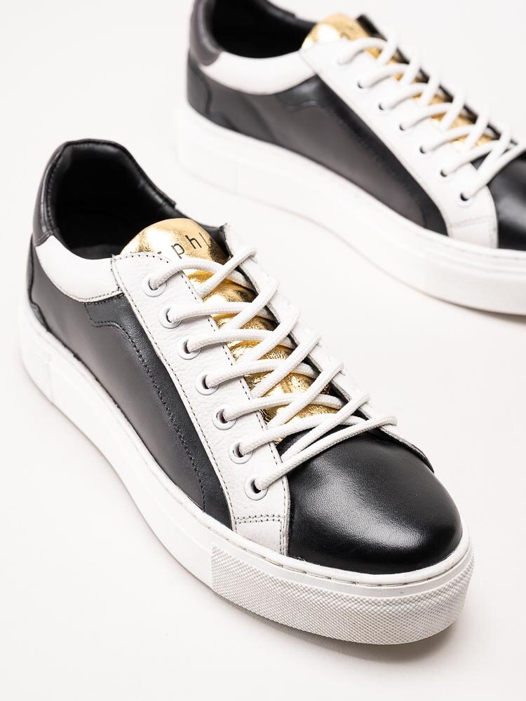 Copenhagen Shoes - Give It Up - Svart vita sneakers i skinn med guldmetallic detalj