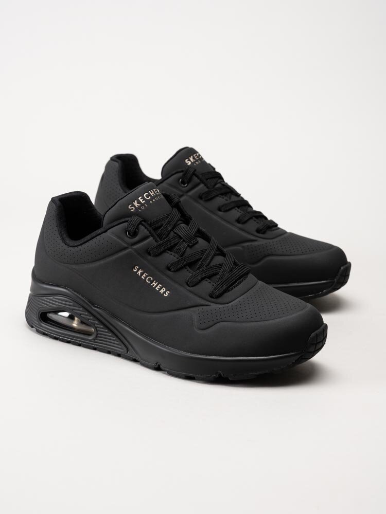 Skechers - Uno-Stand On Air - Svarta låga sneakers