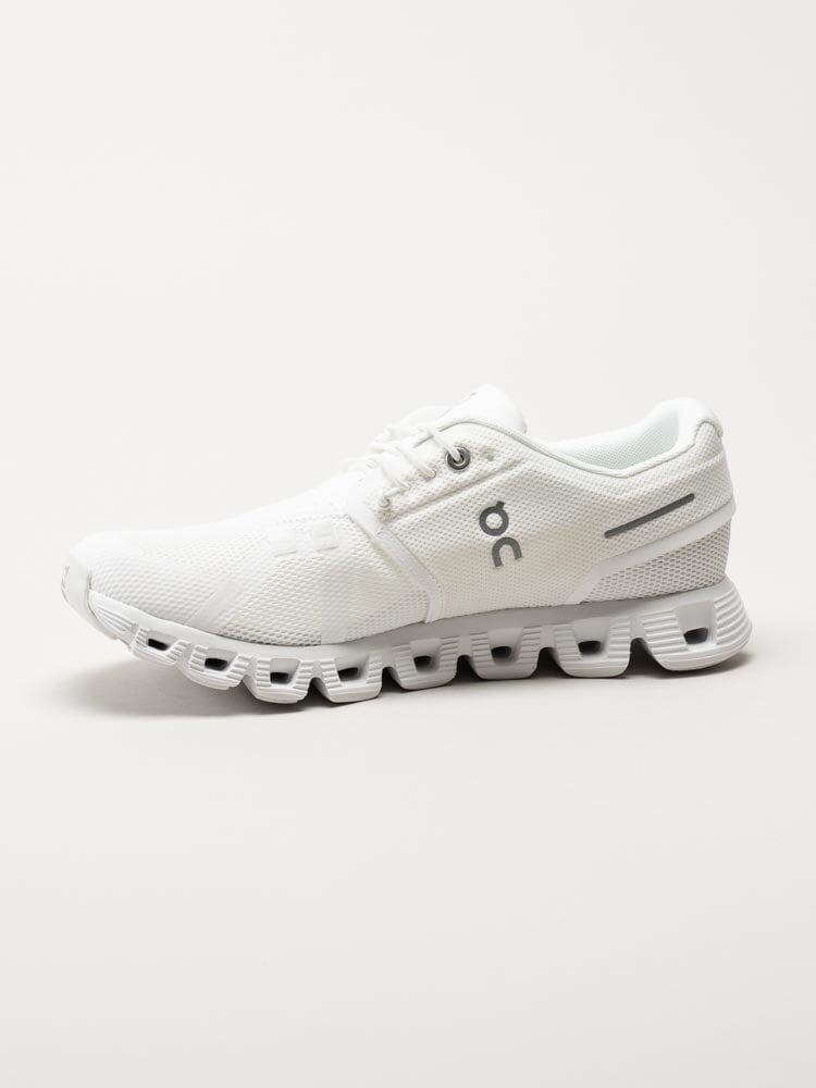 On - Cloud 5 - Vita sportiga sneakers i textil