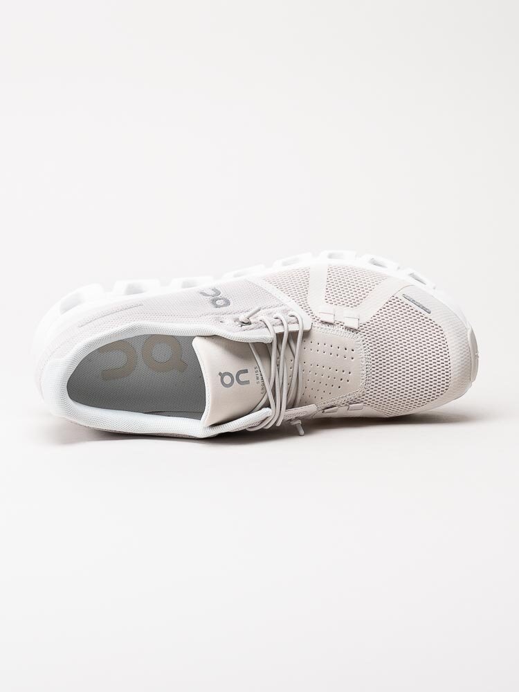 On - Cloud 5 - Off white sportiga sneakers i textil