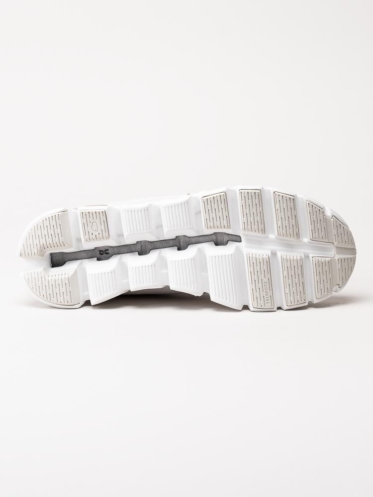 On - Cloud 5 - Off white sportiga sneakers i textil