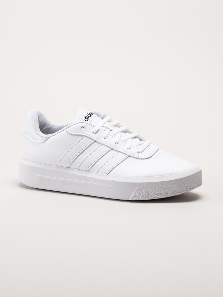 Adidas - Court Platform - Vita sneakers i skinnimitation