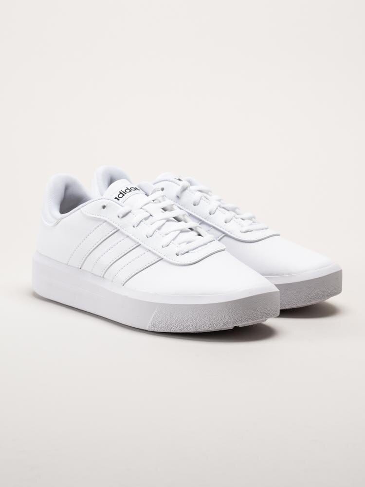 Adidas - Court Platform - Vita sneakers i skinnimitation