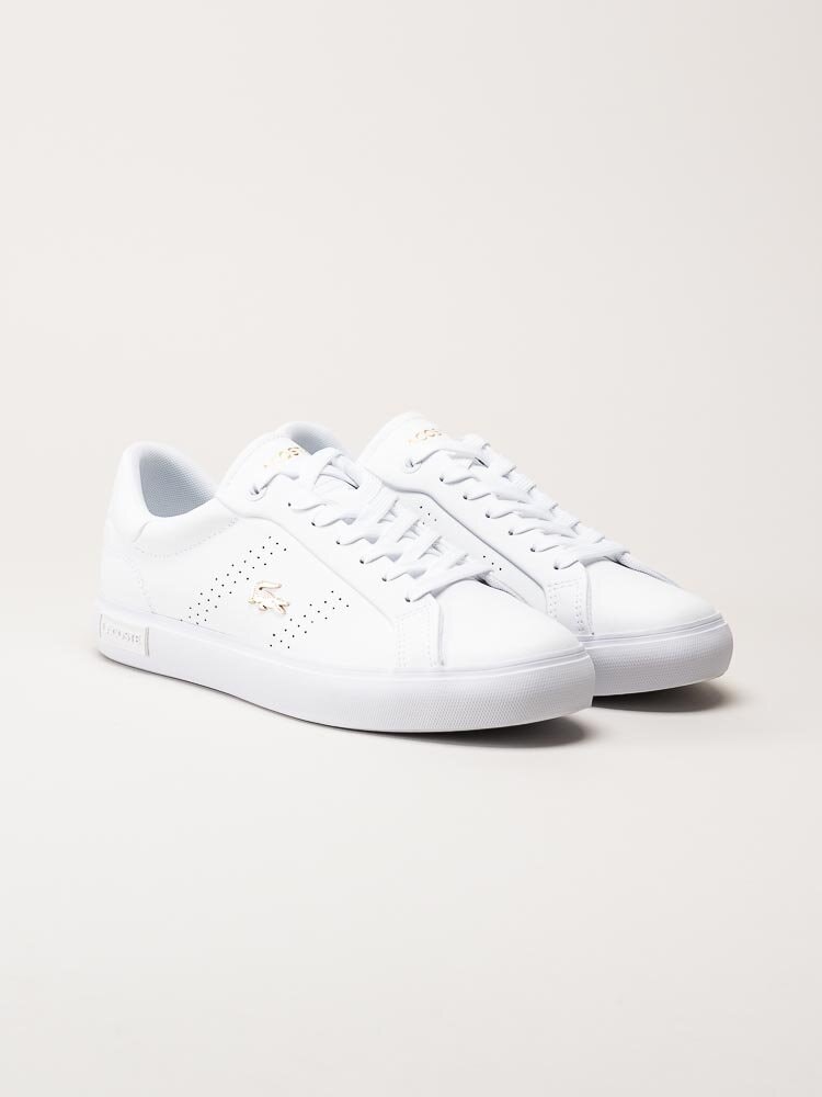 Lacoste - Powercourt - Vita sneakers med guldfärgad logga