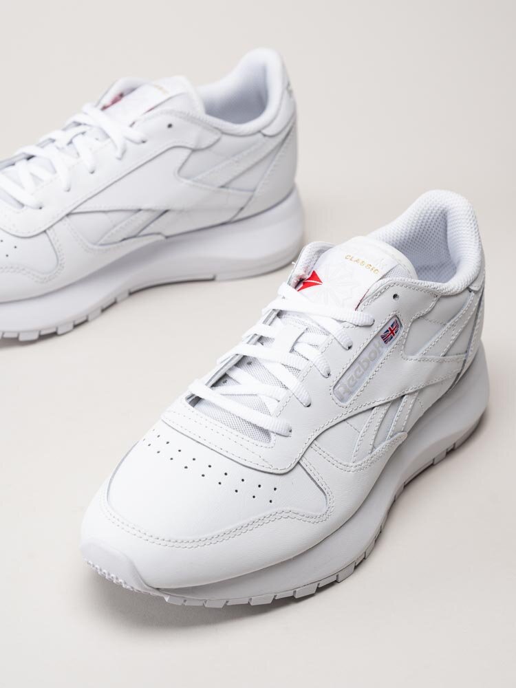 Reebok - Classic Leather SP - Vita retrosneakers i skinn