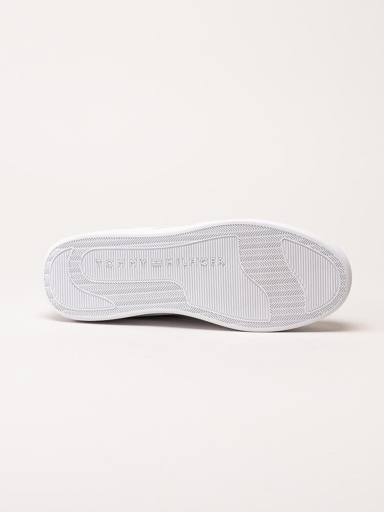 Tommy Hilfiger - TH Essential Basket Sneaker - Vita sneakers i skinn