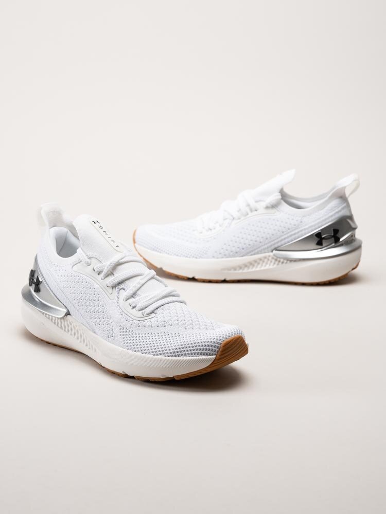 Under Armour - W Charged Shift - Vita sneakers i textil