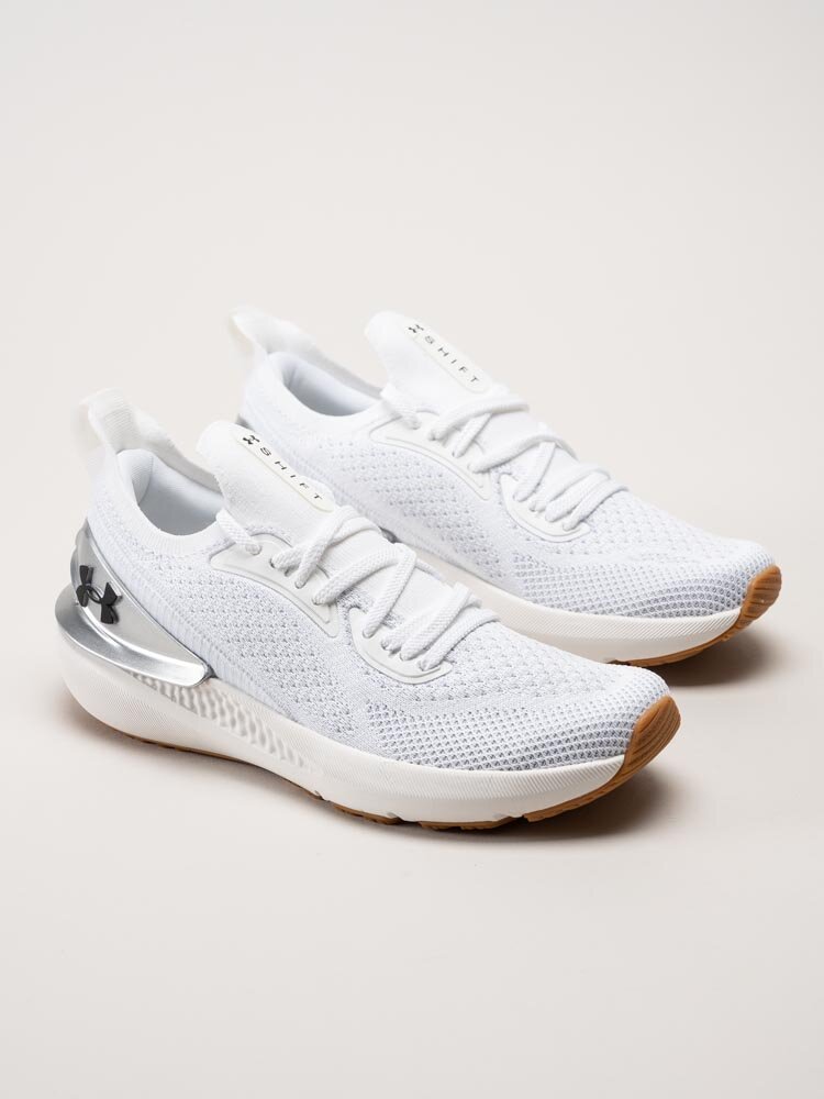 Under Armour - W Charged Shift - Vita sneakers i textil