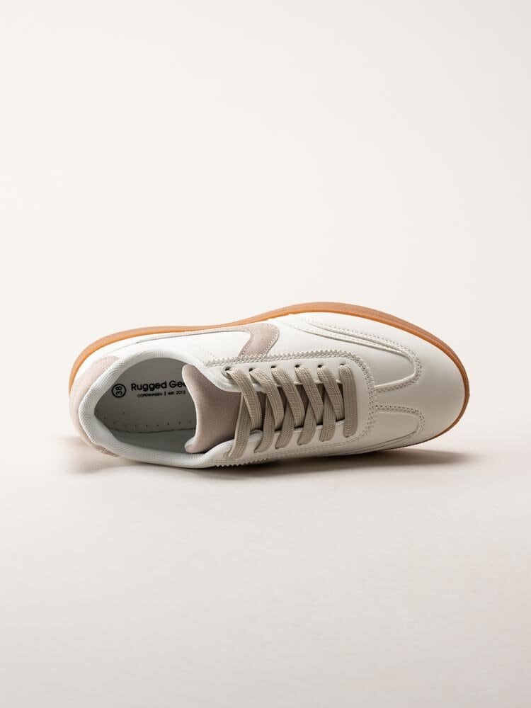 Rugged Gear - Vita retro sneakers i skinnimitation