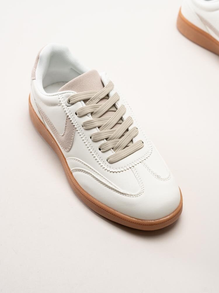 Rugged Gear - Vita retro sneakers i skinnimitation