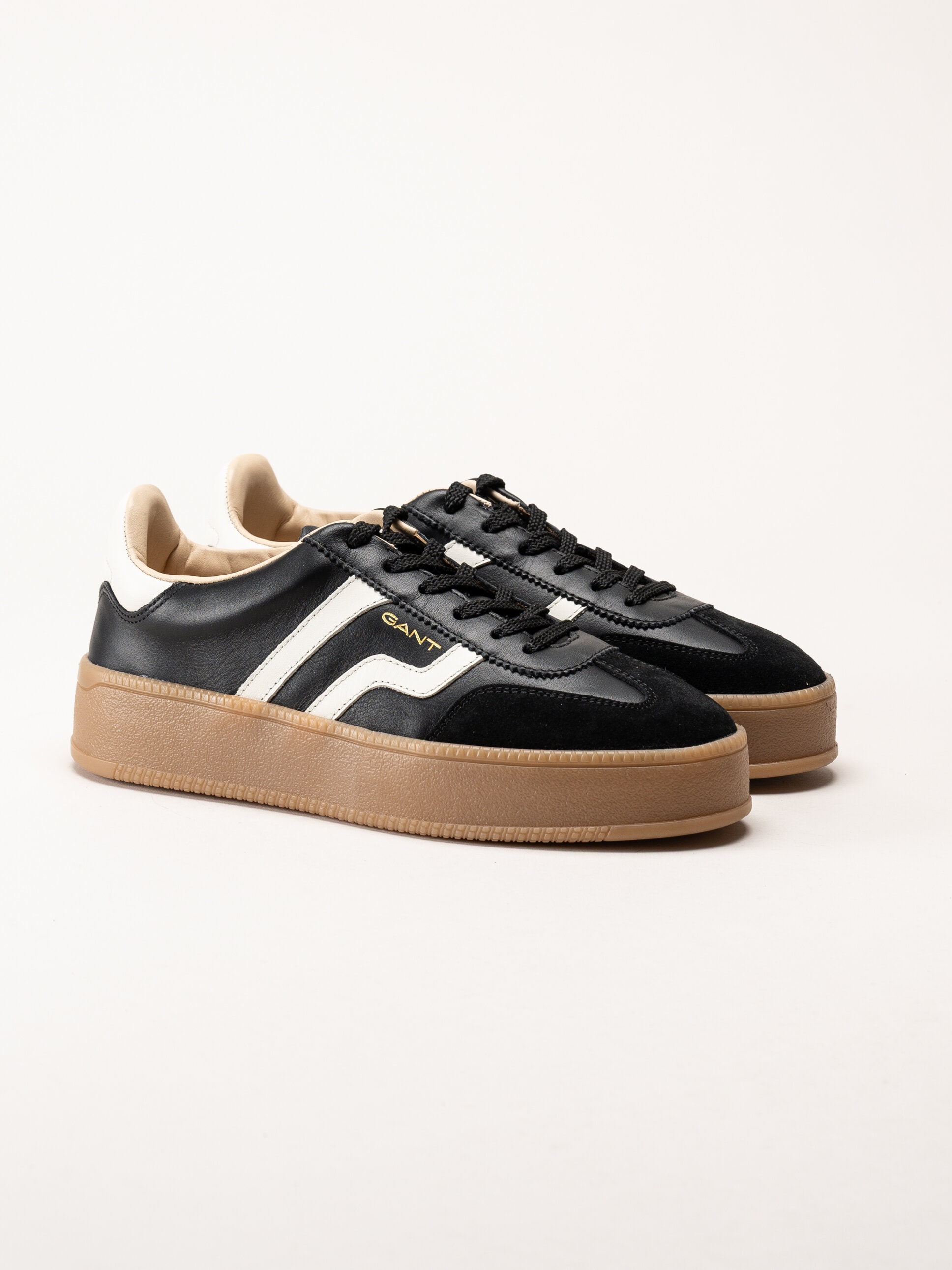 Gant Footwear - Cuzmani - Svarta retro platåsneakers i skinn och mocka