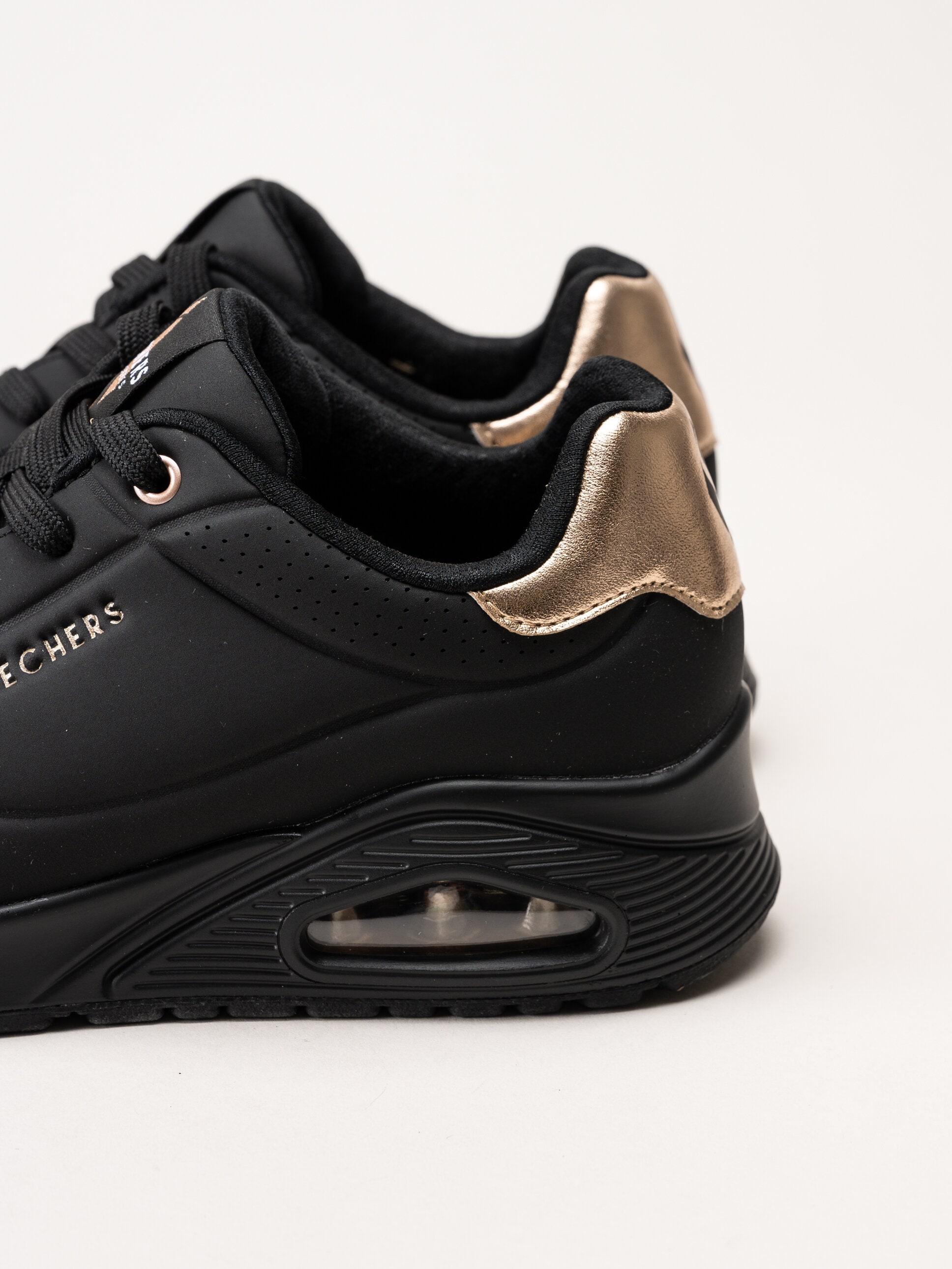 Skechers - Uno - Golden Air - Svarta sneakers i skinnimitation