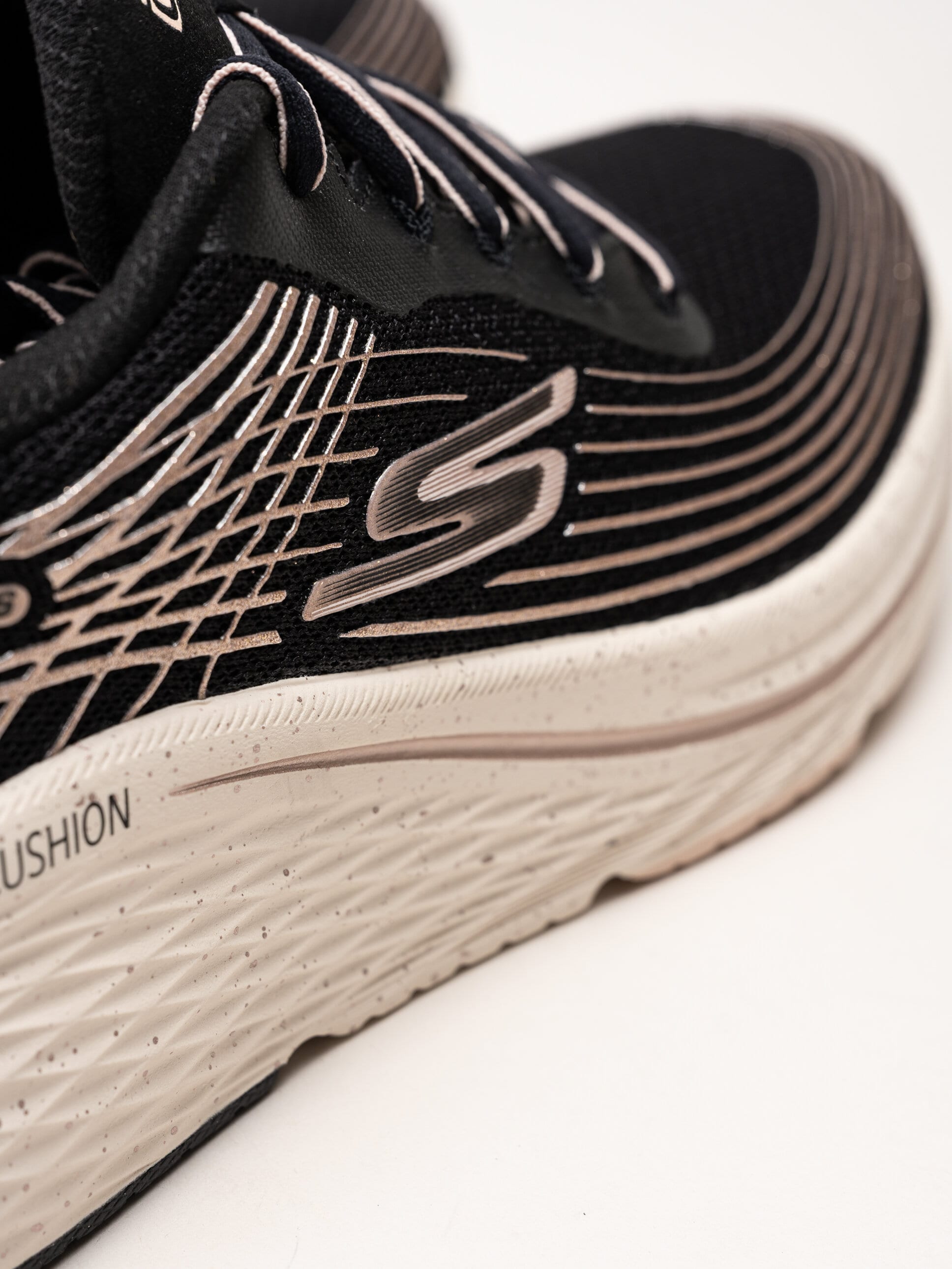 Skechers - Slip-Ins Max Cushioning Elite - Svarta slip-ins sportskor