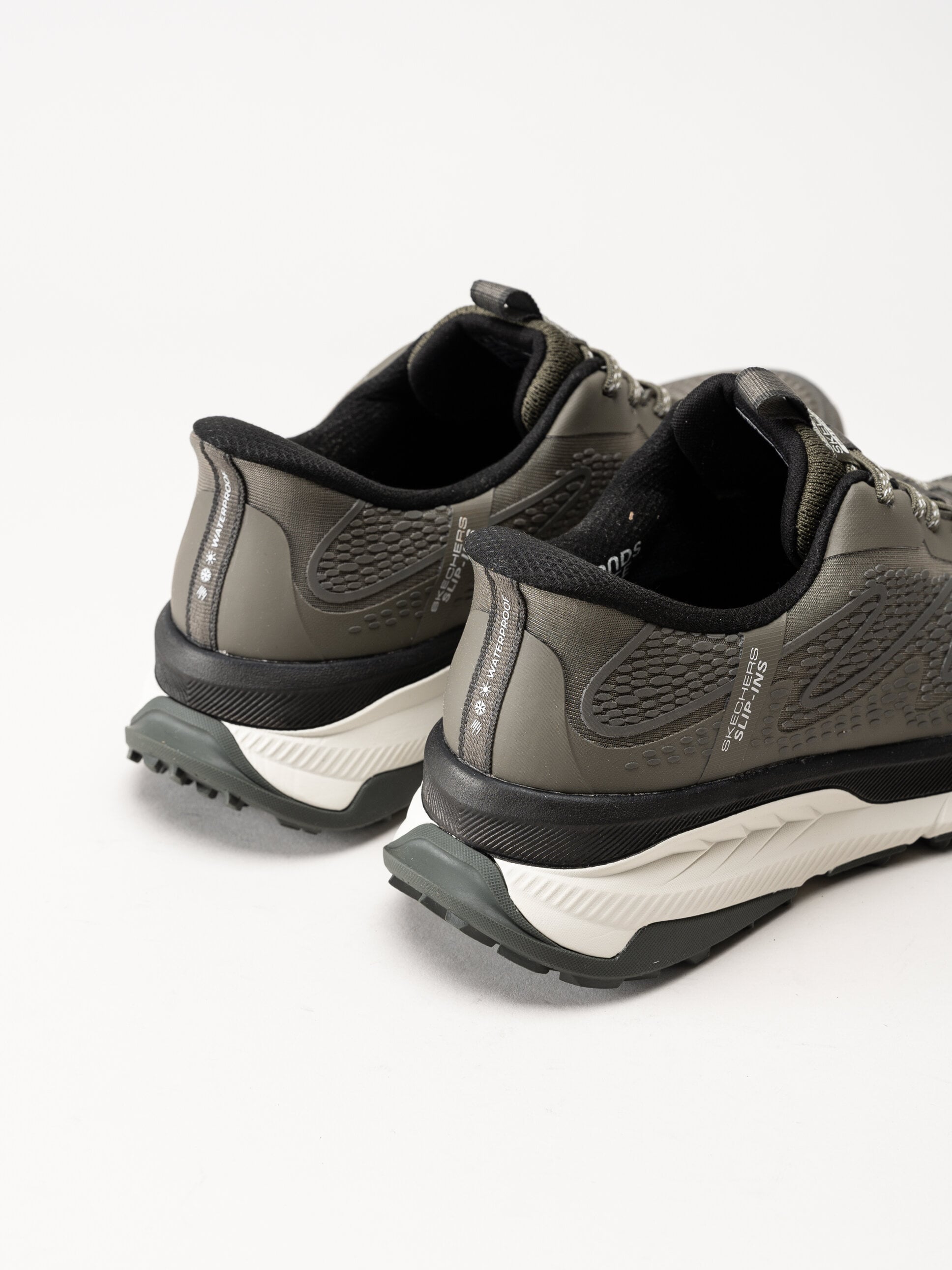 Skechers - Slip-Ins Switch Back - Mist - Olivgröna vattentäta sportskor