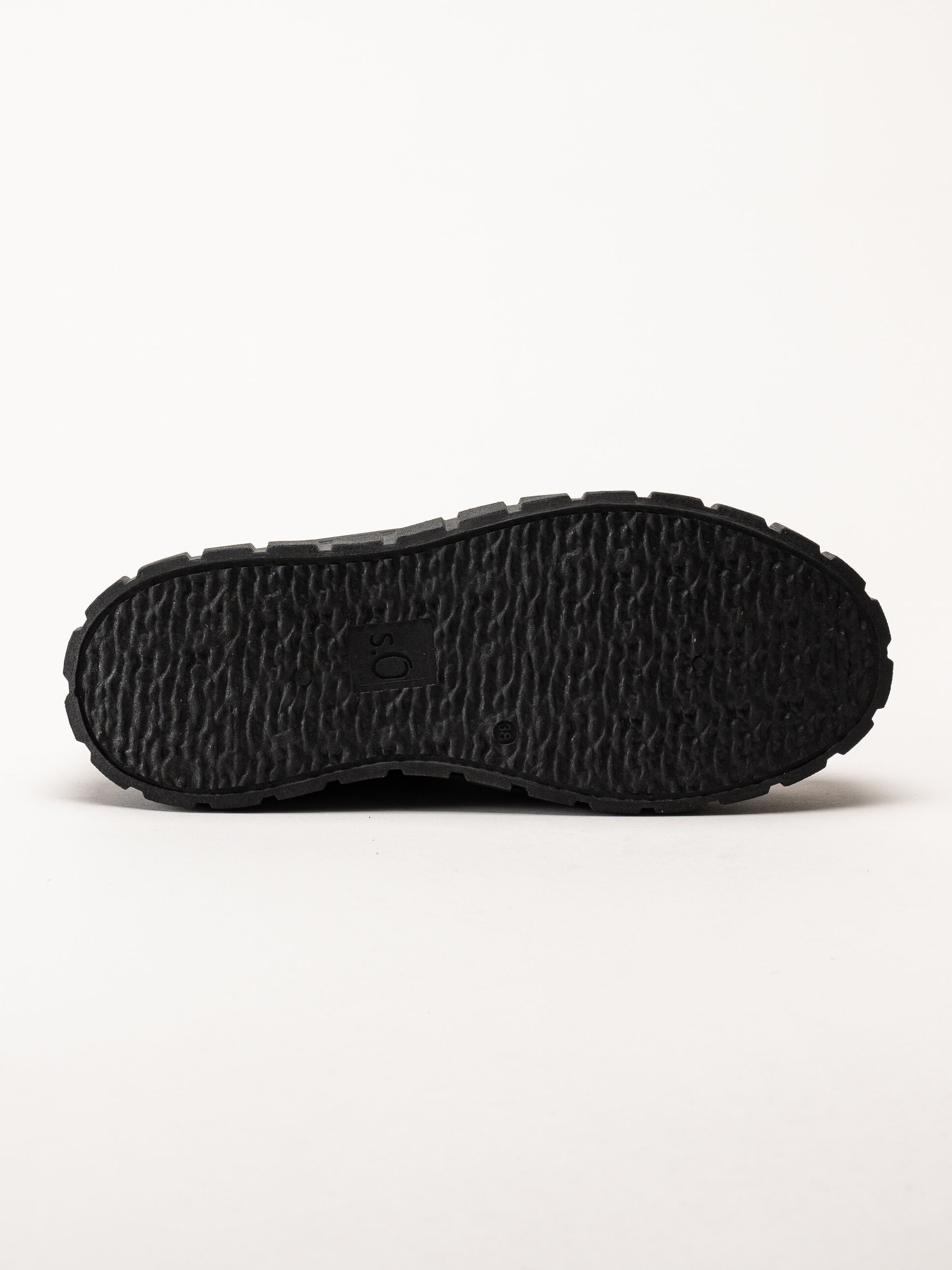 S.Oliver - Svarta sneakers med platåsula
