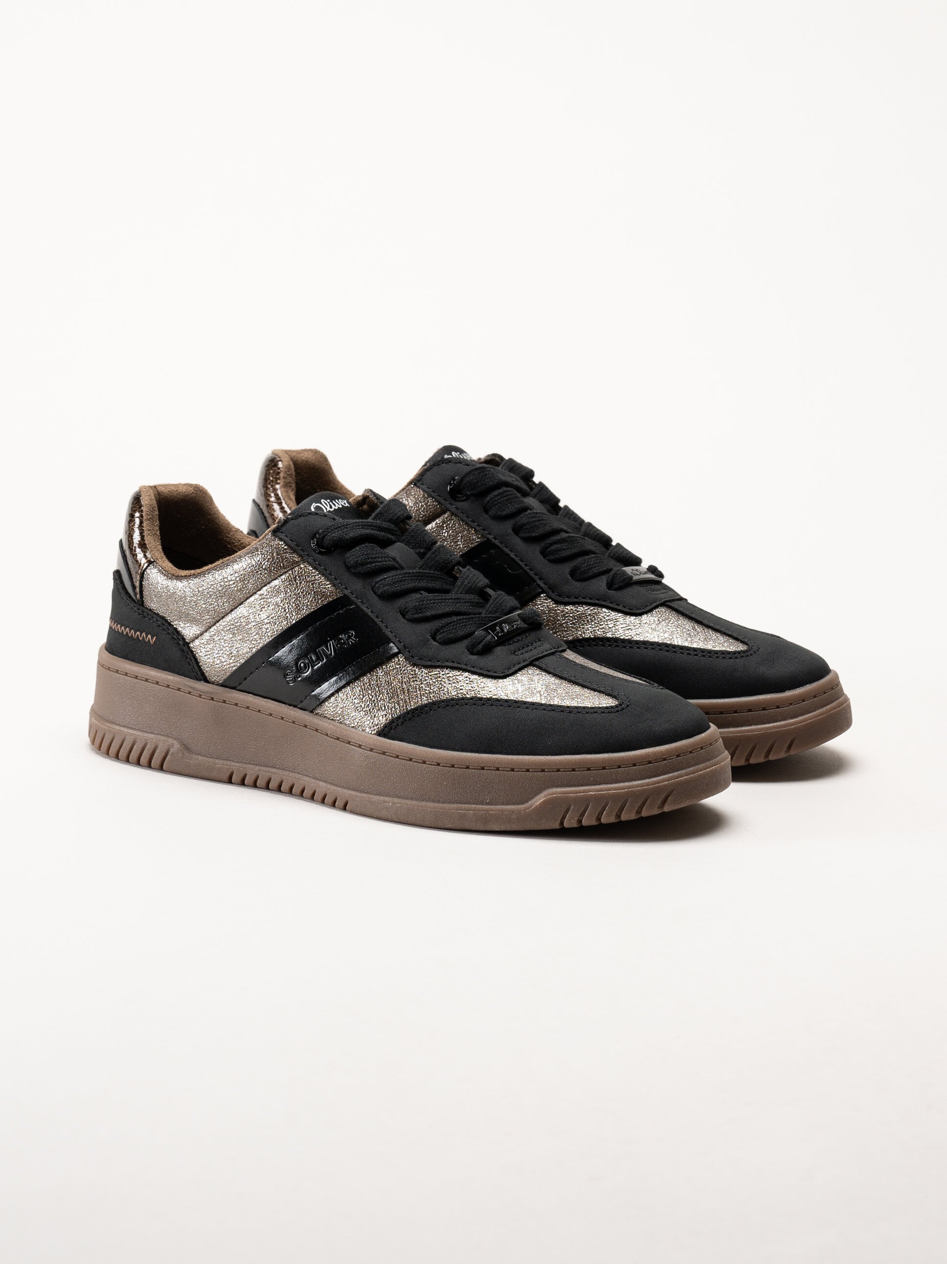 S.Oliver - Svarta sneakers med partier i mörk guldfärg