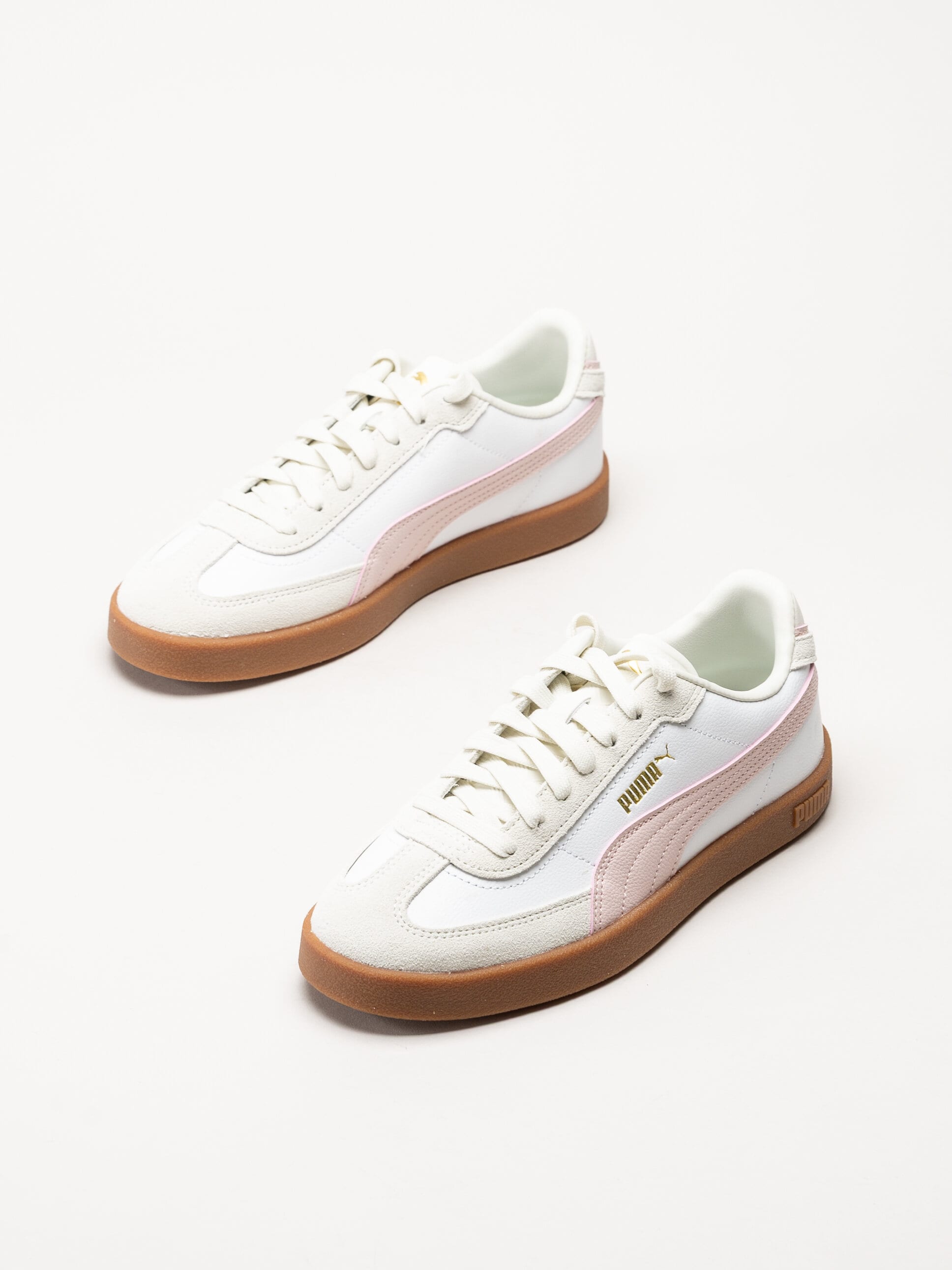Puma - Club II Era - Vita sneakers i skinn och mocka