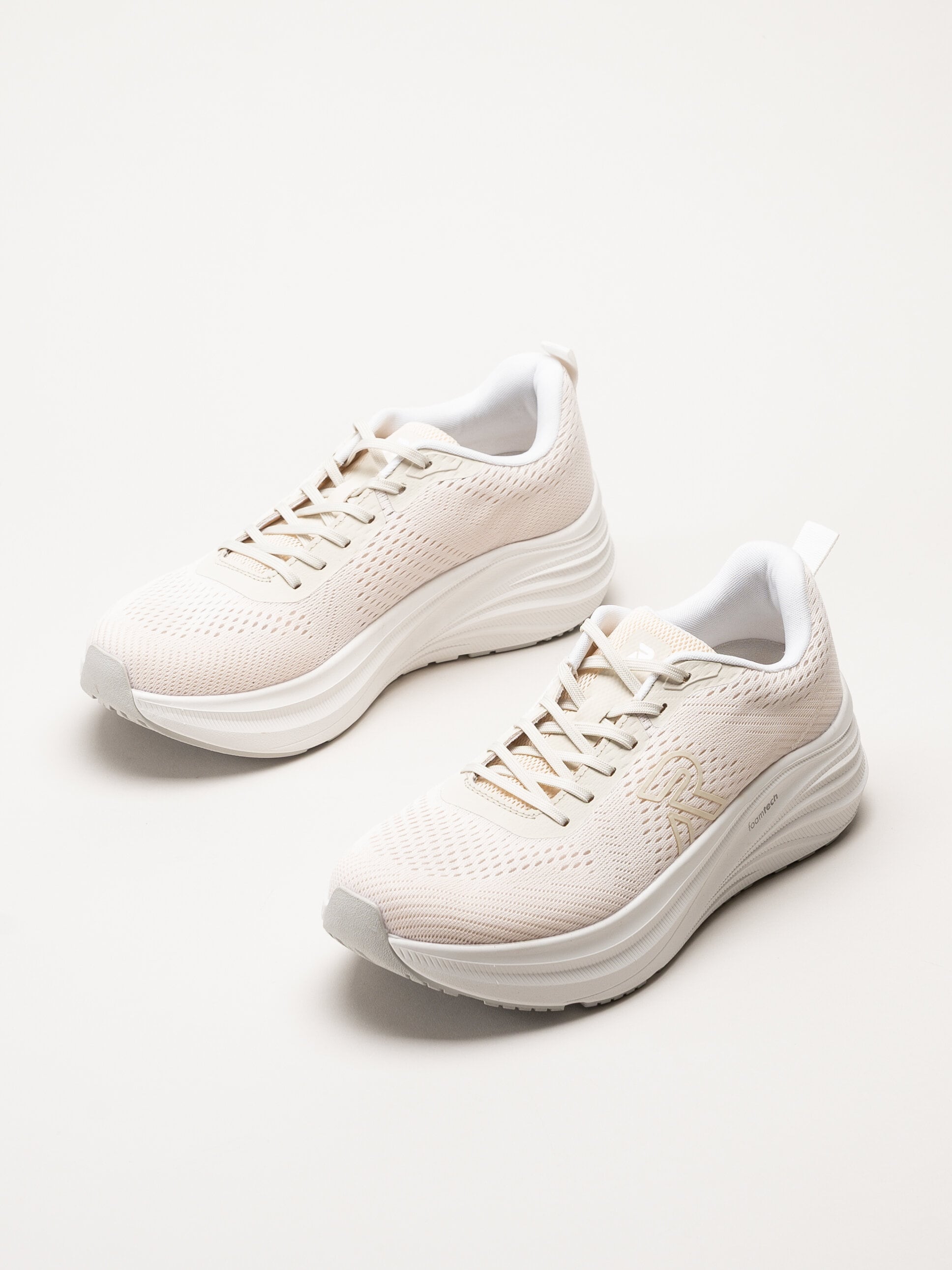 Rieker - Beige sportskor i mesh