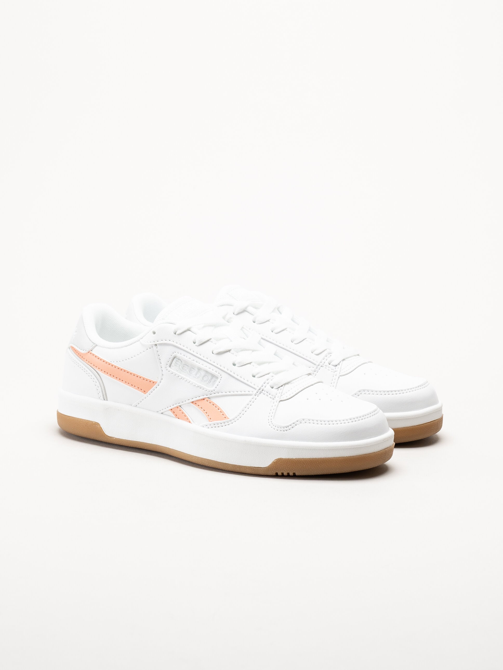 Reebok - Match PrimeV2 - Vita sneakers i skinnimitation
