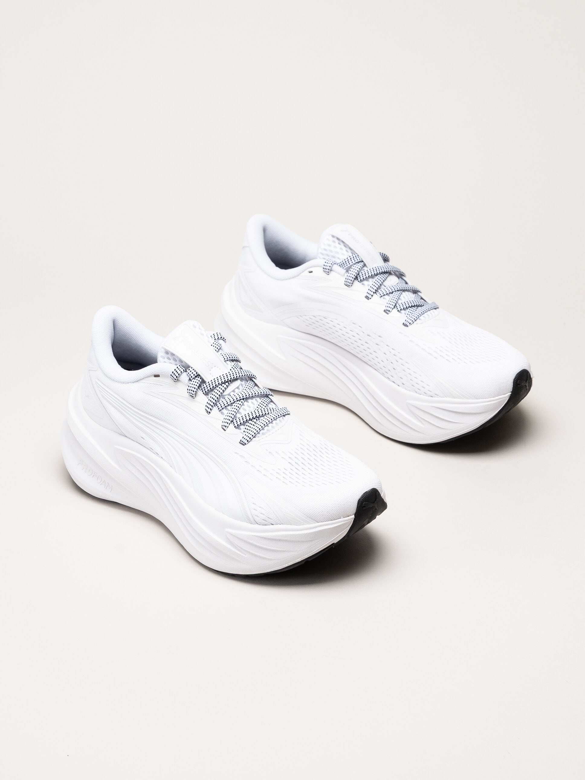 Puma - Maxima Pro - Vita sneakers i textil
