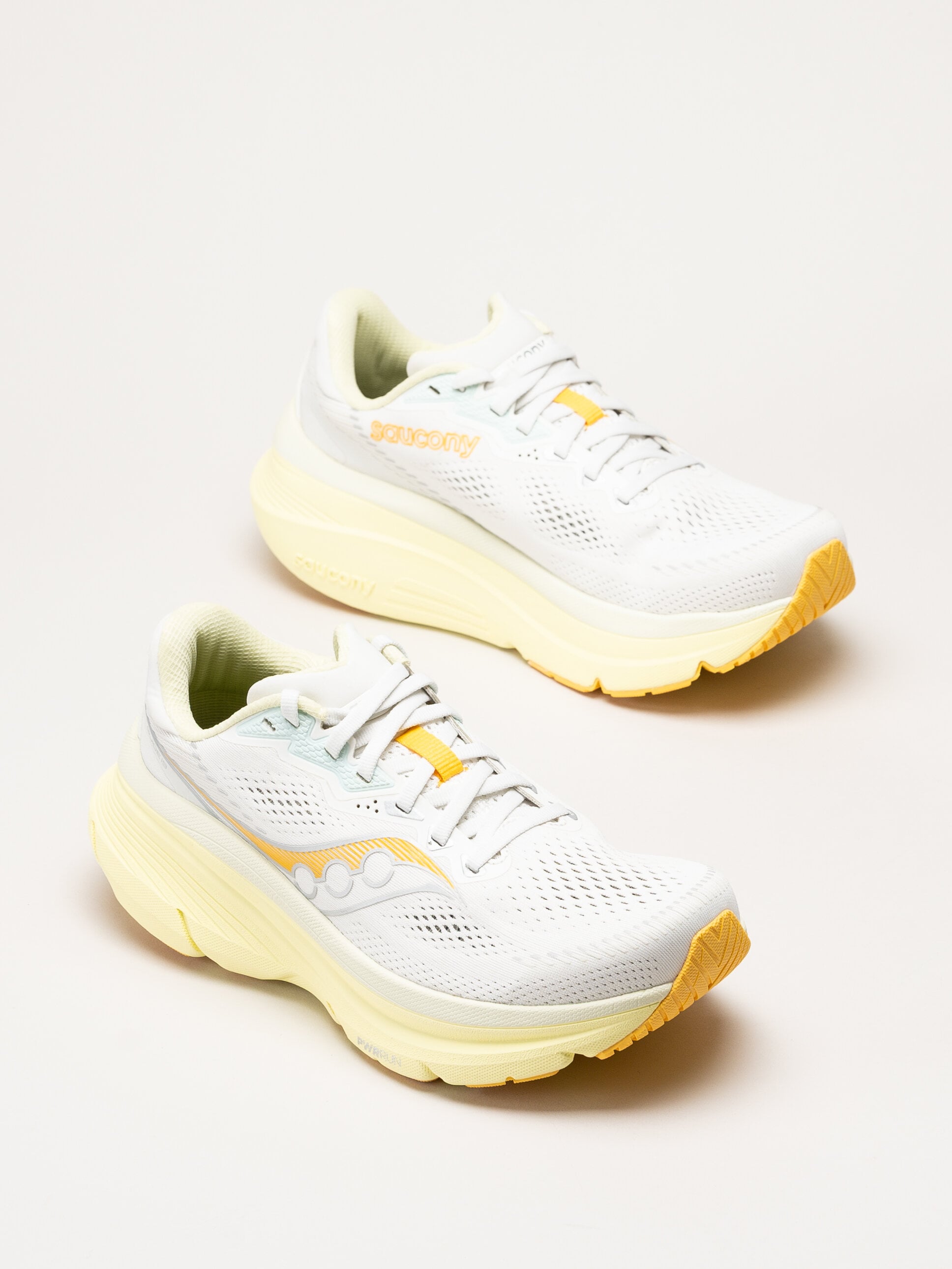 Saucony Original - Guide 19 - Vita sneakers i textil