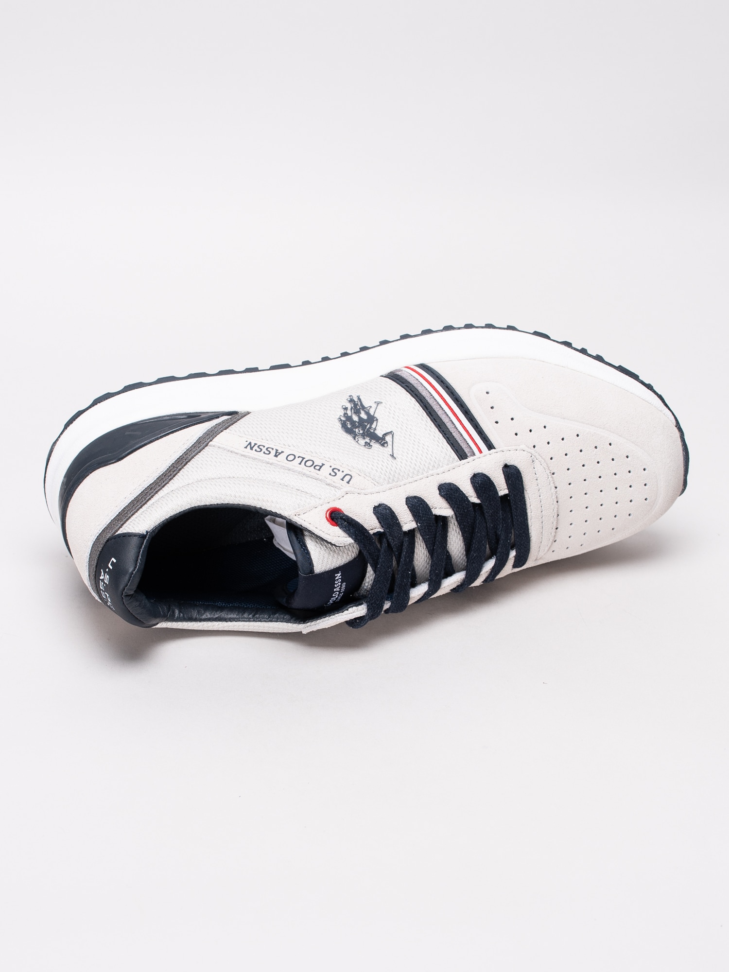 58191061 U.S. Polo Assn. Wayron White ljusbeige sportiga sneakers-4