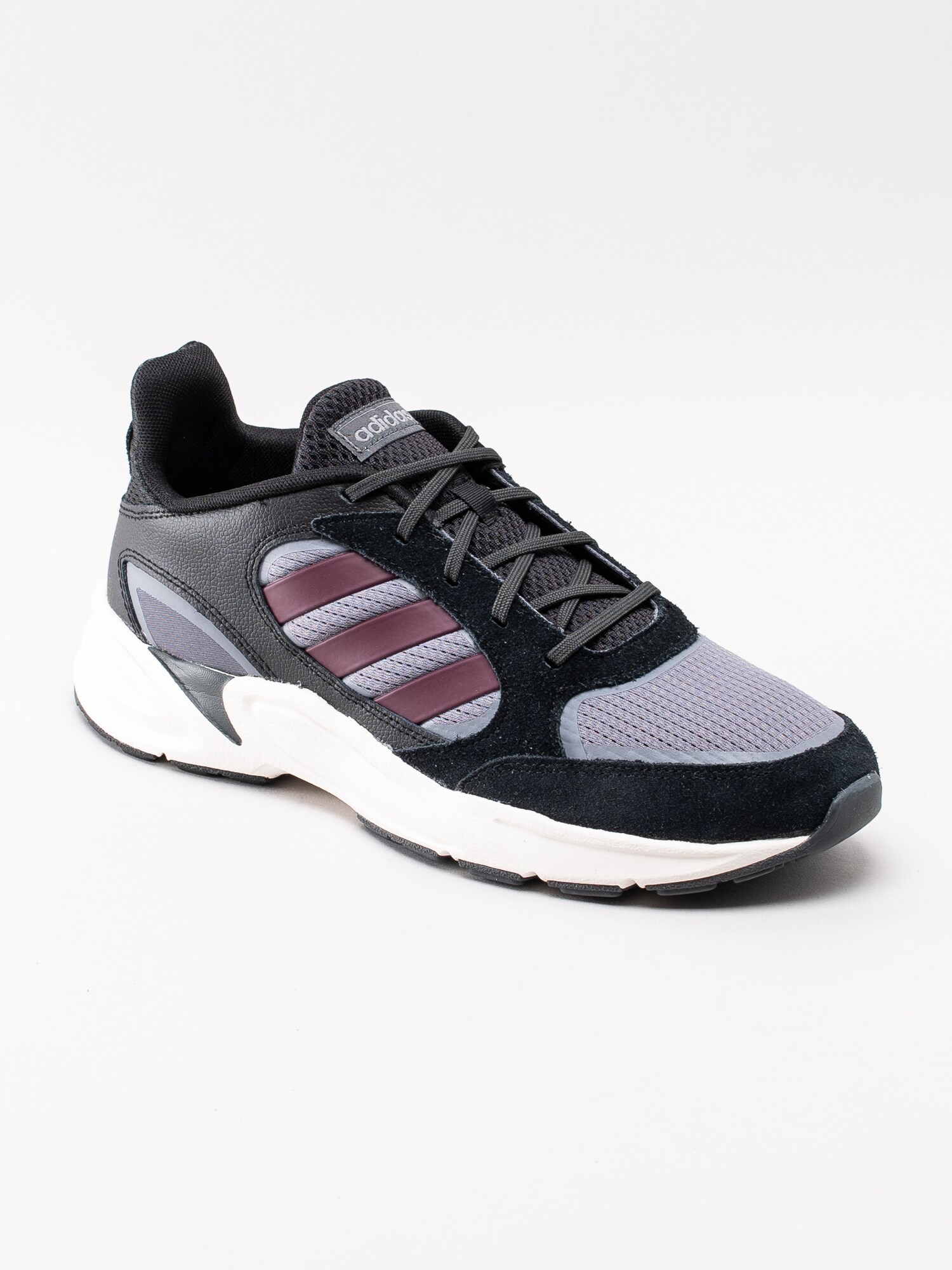 58193015 Adidas 90s Valasion EE9900 svarta retro sneakers med lila partier-1