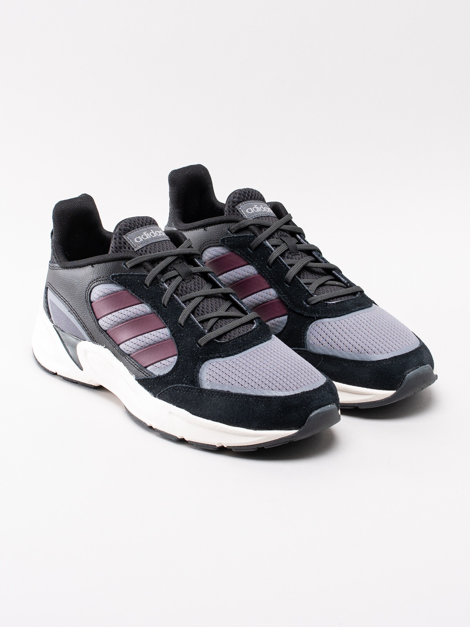 58193015 Adidas 90s Valasion EE9900 svarta retro sneakers med lila partier-3