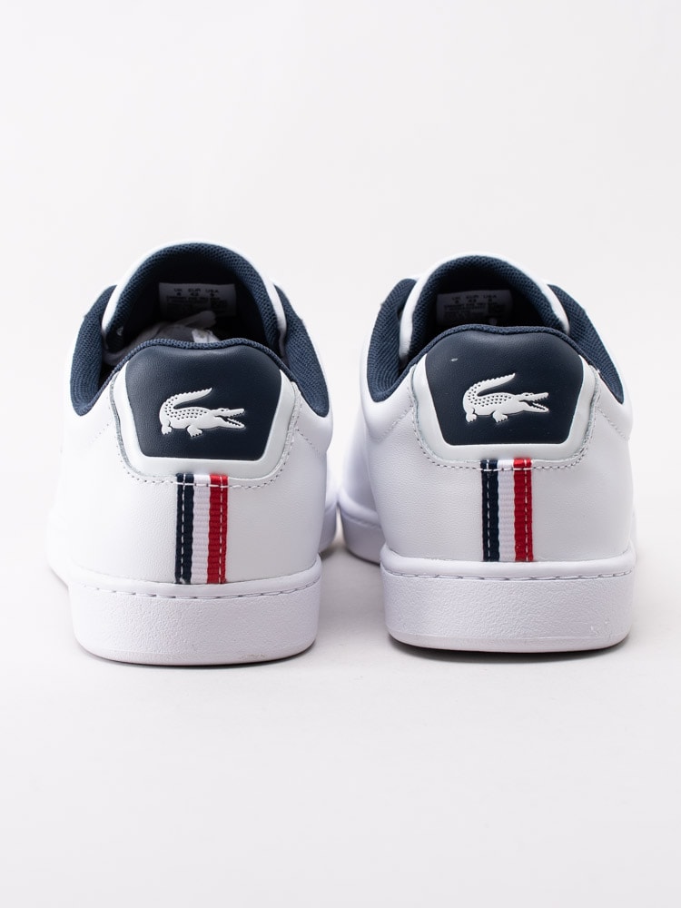 58201047 Lacoste Carnaby Evo Tri 1 739SMA0033-407 Vita klassiska sneakers i skinn med broderad logotyp-7