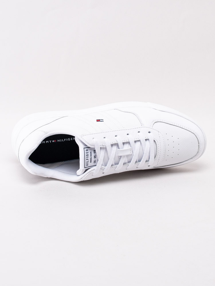 58201071 Tommy Hilfiger Lightweight Leather Sneaker Flag FM02740-YBS Vita lätta sneakers i skinn-4