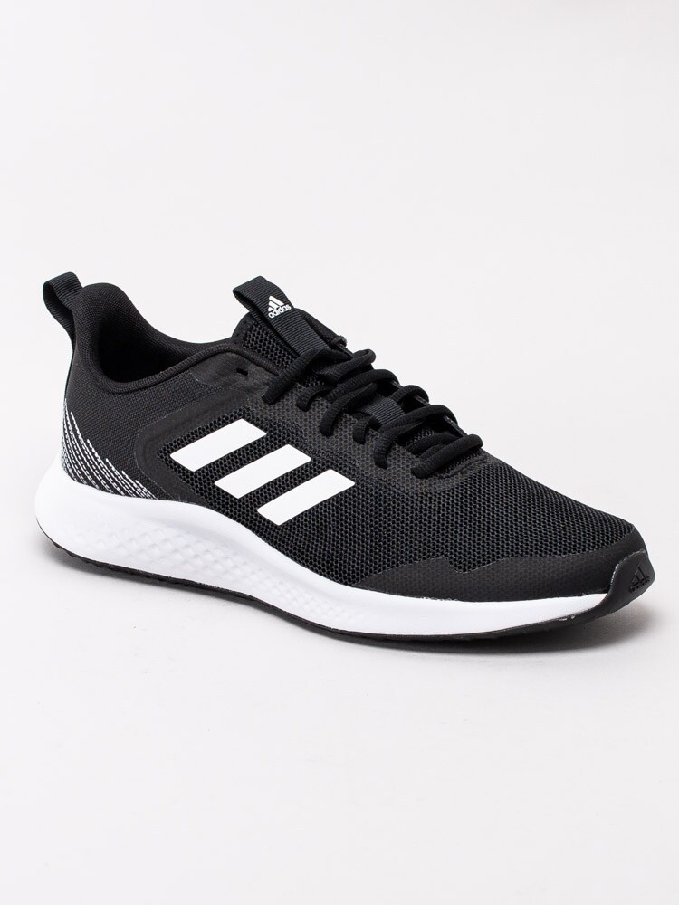 58203021 Adidas FW1703 Fluidstreet Core Black Svarta sportskor med stripes och vit sula-1