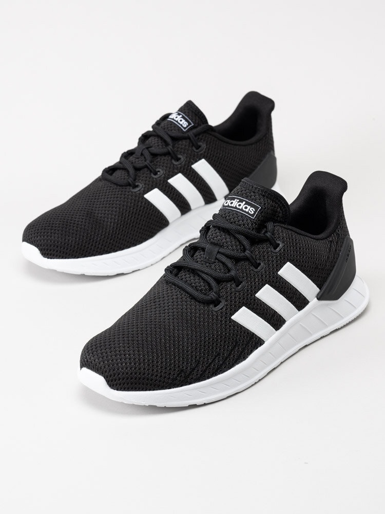 Adidas - Questar Flow Nxt - Svarta sportskor i textil