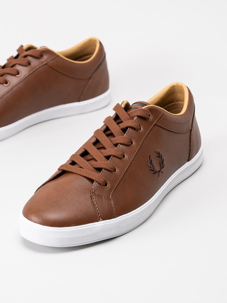 Fred Perry - Baseline leather - Bruna sneakers i skinn