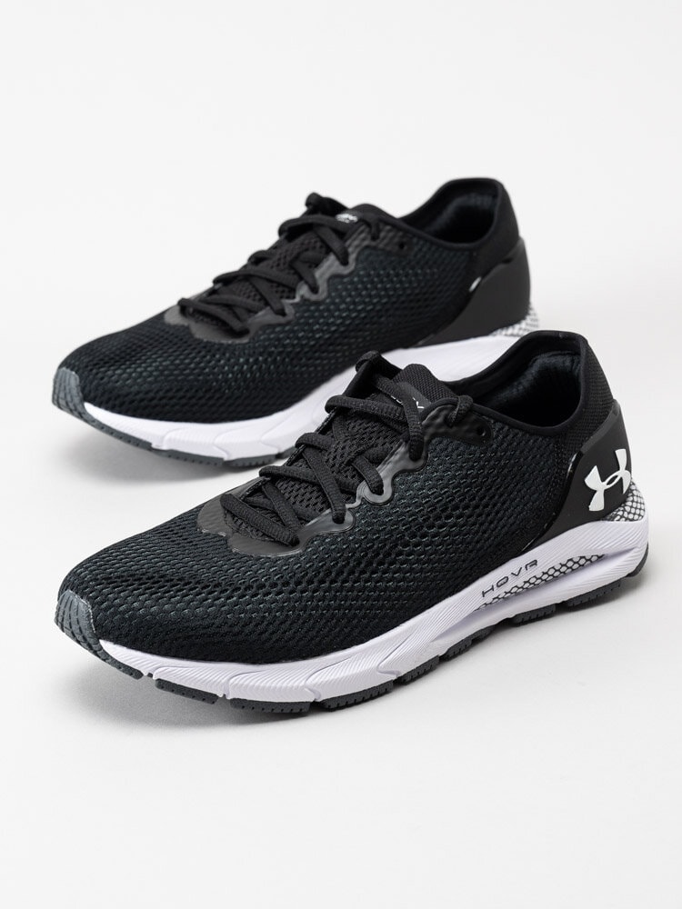 Under Armour - Hovr Sonic 4 - Svarta sportskor med bluetooth