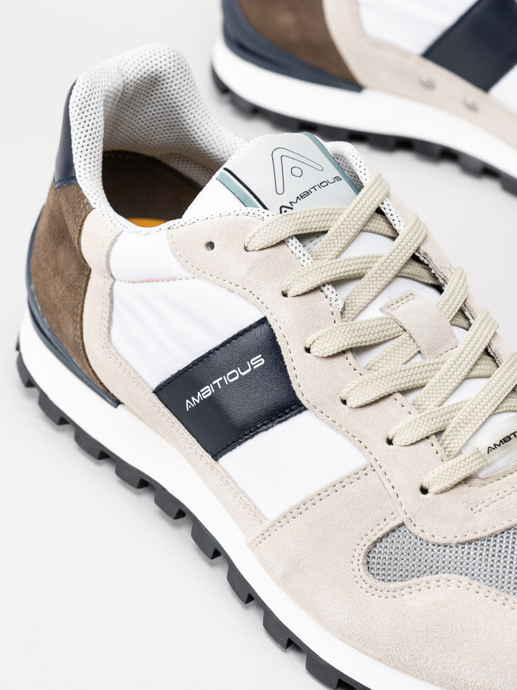 Ken - Beige sportskor i mocka
