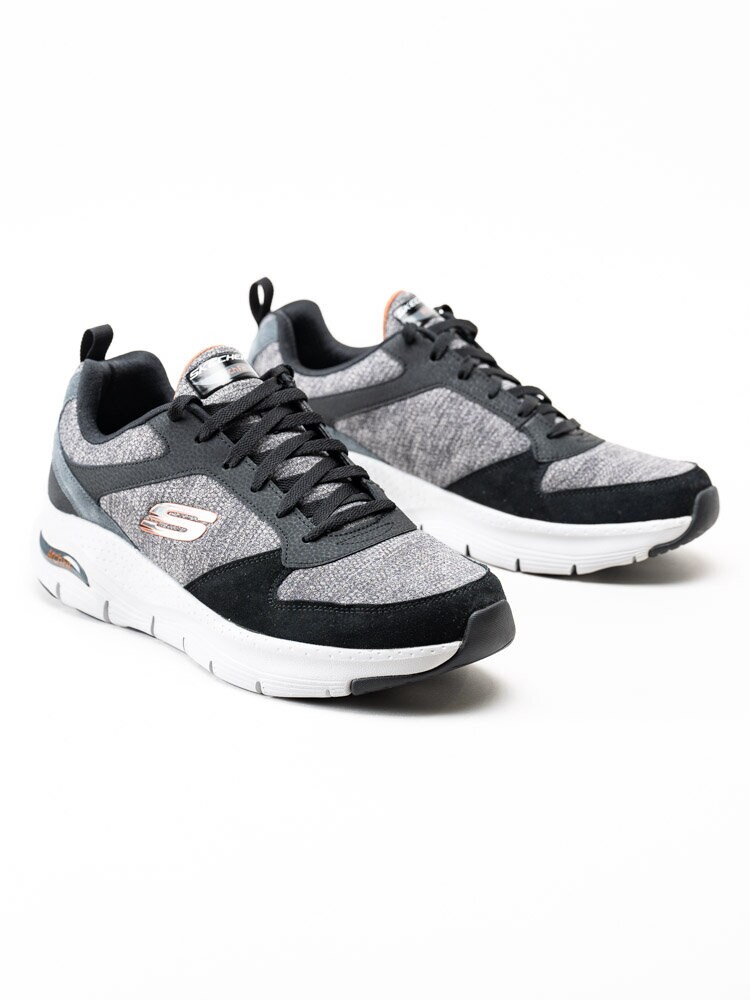 Skechers - Arch Fit - Grå och svarta sportskor i textil