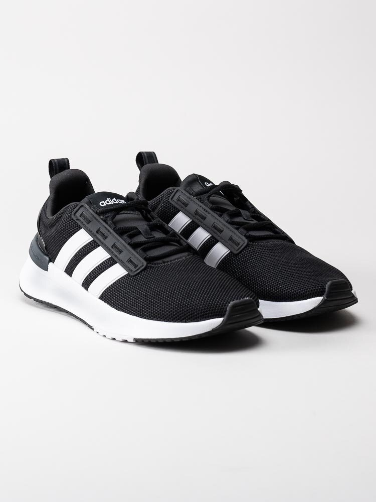 Adidas - Racer TR21 - Svarta sportiga sneakers i textil