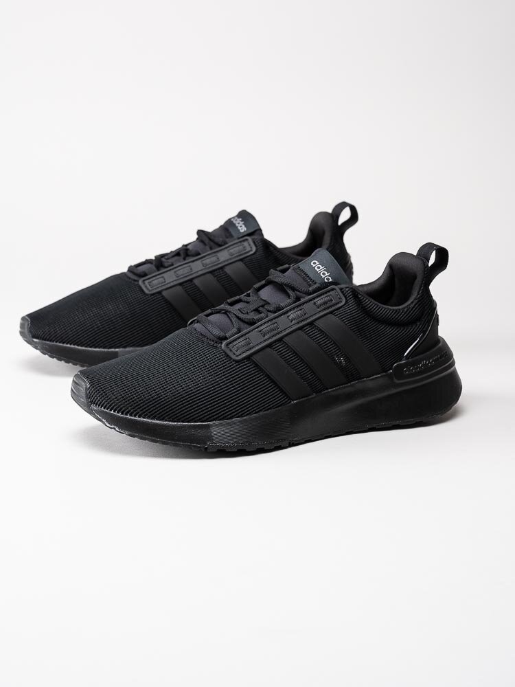 Adidas - Racer TR21 - Svarta sneakers i textil med stripes