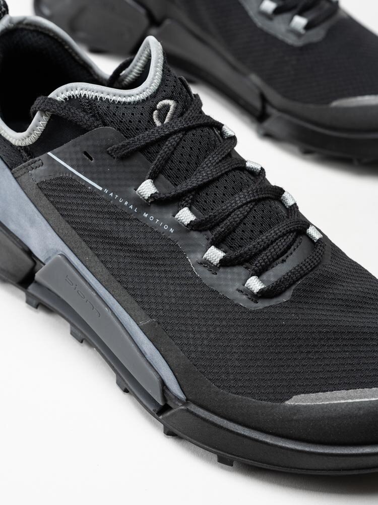 Ecco - Biom 2.1 X Country M low - Svarta sportiga sneakers i textil