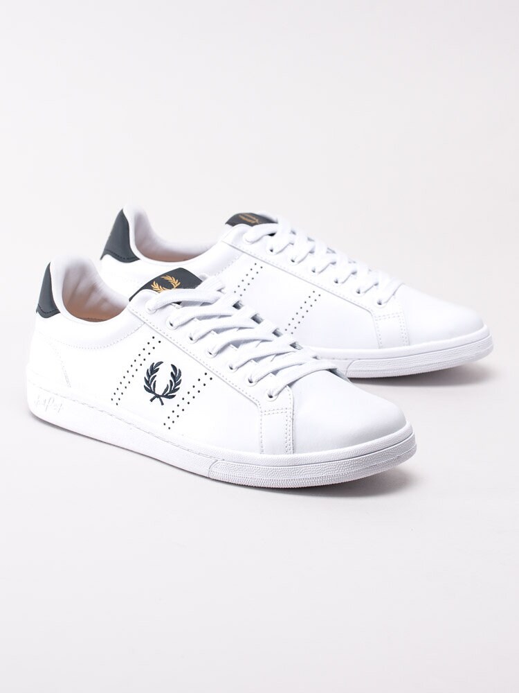 Fred Perry - B721 Leather - Vita tennis sneakers i skinn