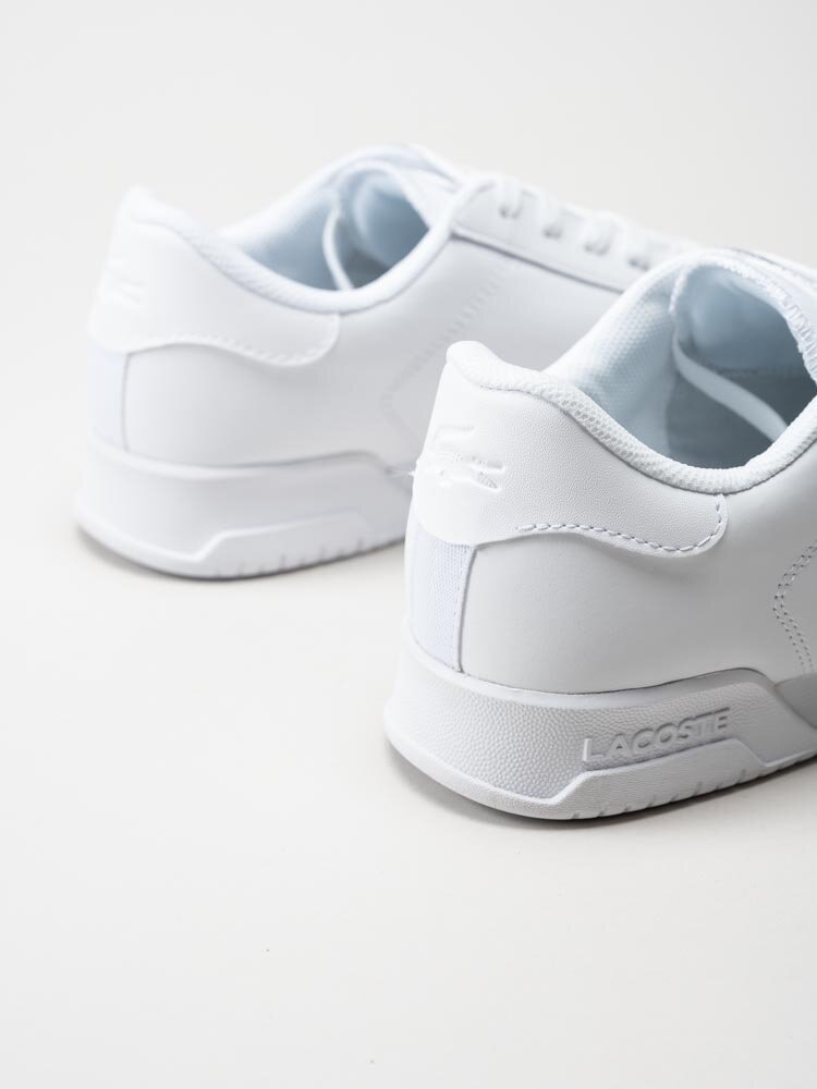Lacoste - Twin Serve 0721 2 - Vita sneakers i skinn