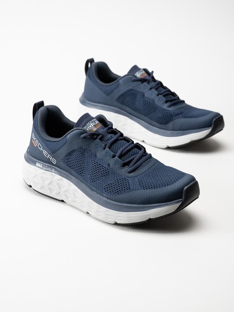 Skechers - Max Cushioning Delta - Mörkblå sneakers i textil