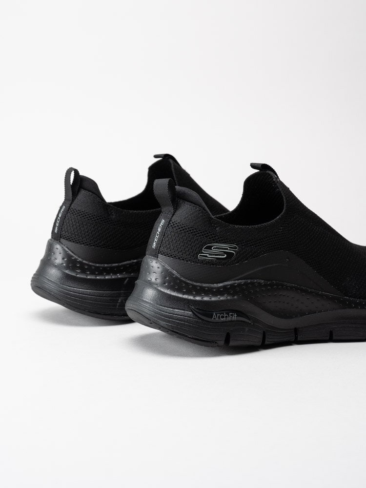 Skechers - Mens Arch Fit KeepItUp - Svarta slip on sneakers i textil