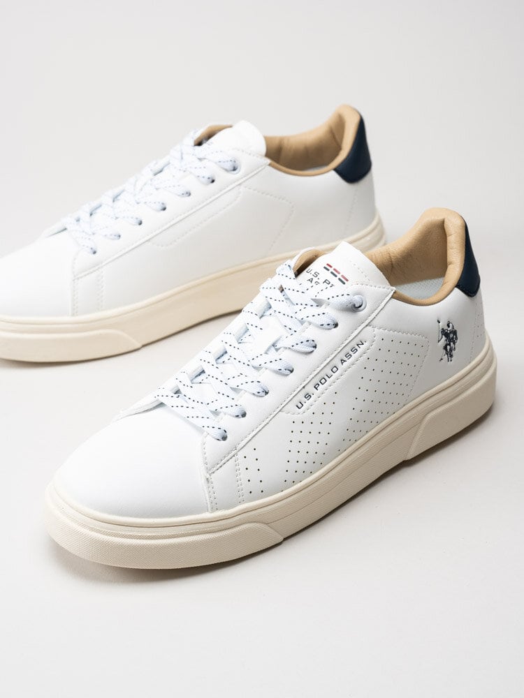 U.S. Polo Assn. - Urus - Vita sneakers i skinnimitation