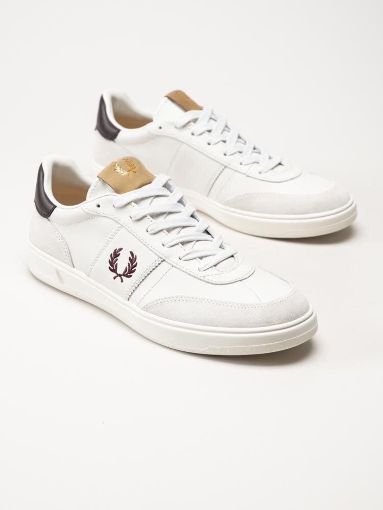 Fred Perry - B400 - Off white sneakers i skinn